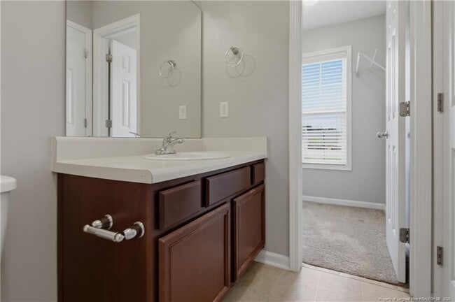 Building Photo - 142 Collinwood Dr