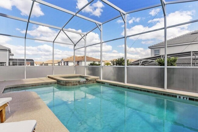 Building Photo - 1561 Flange Dr