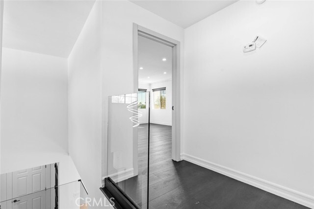 Building Photo - 11001 Collett Ave