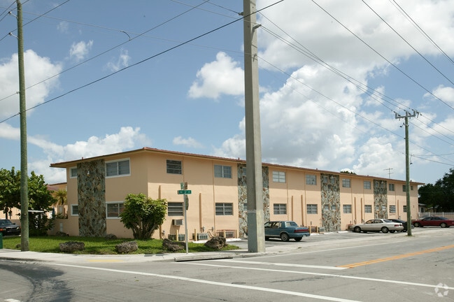 Building Photo - Red Road Manor Apts
