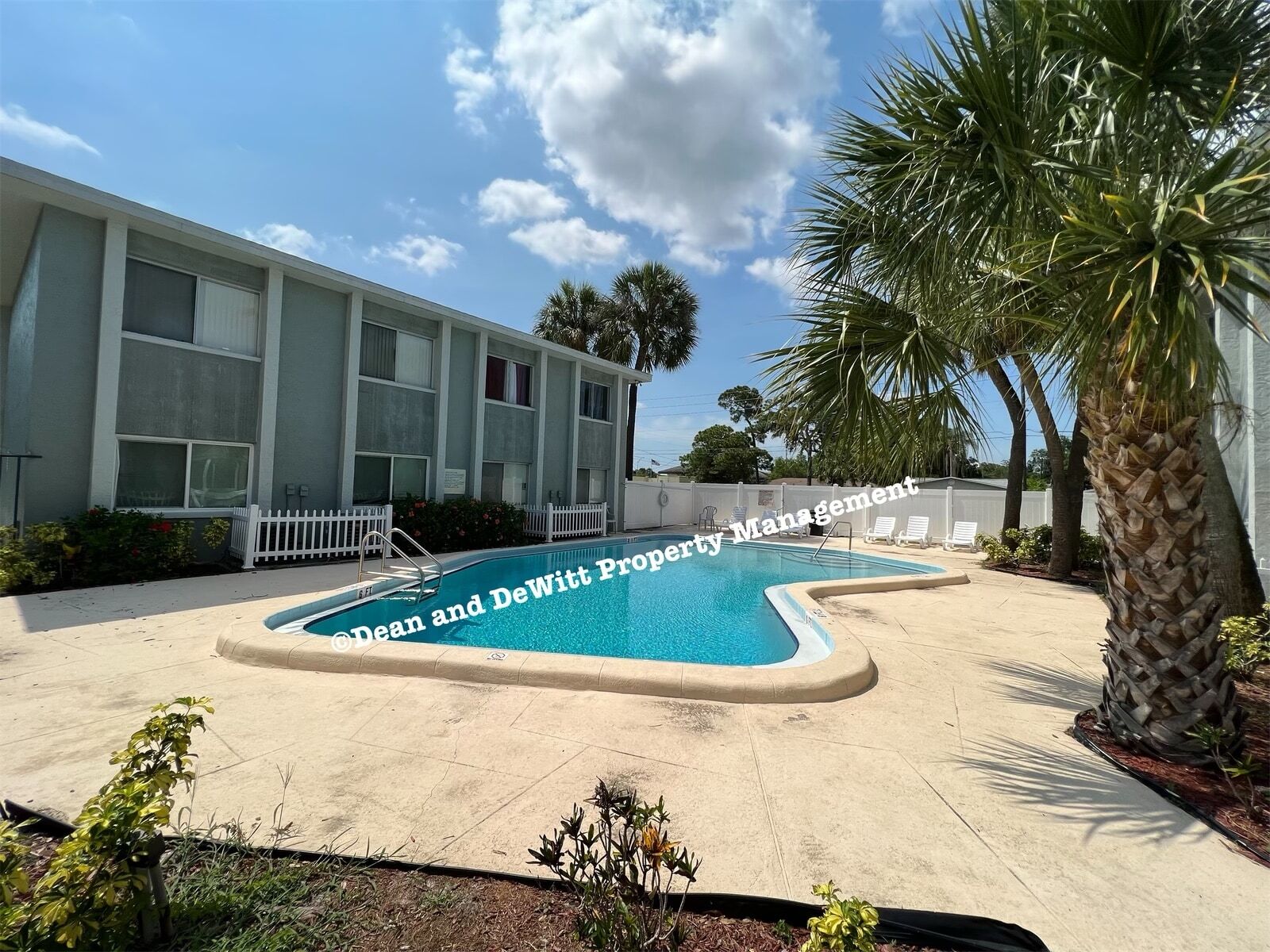 Building Photo - 1 Bed/1 Bath - Unit 228