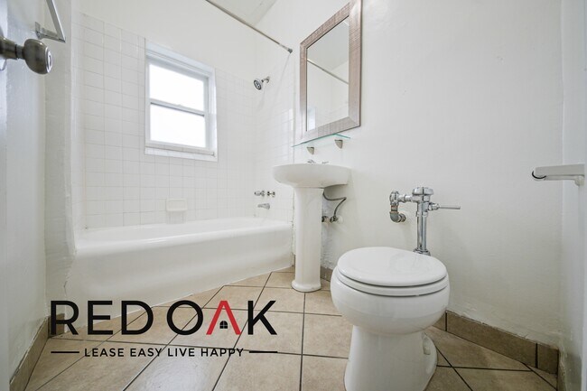 Building Photo - 407 S Gramercy Pl