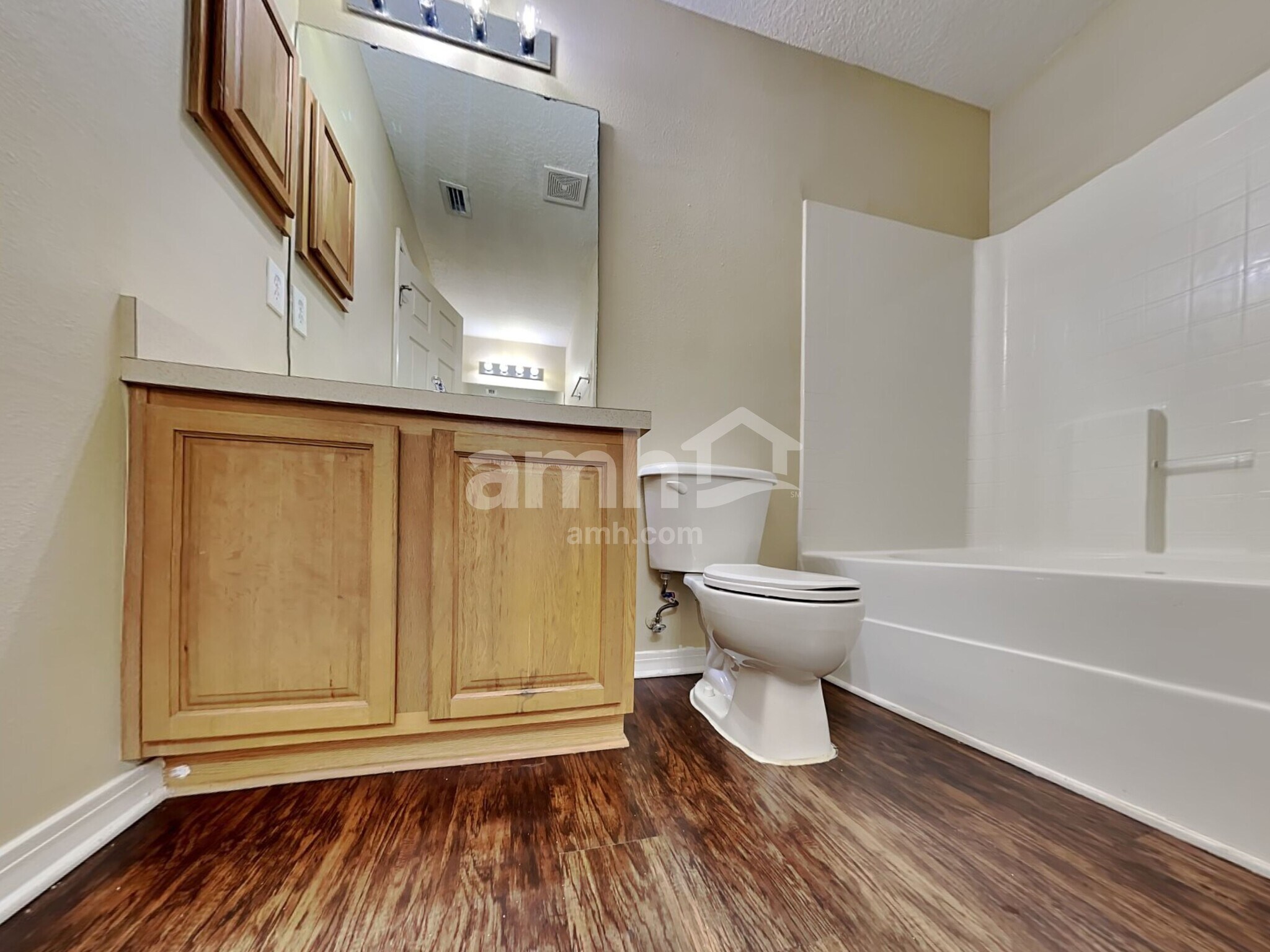 Building Photo - 7652 Vandalay Dr