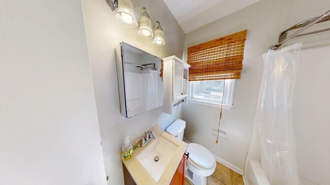 Building Photo - 2038 Norfolk St