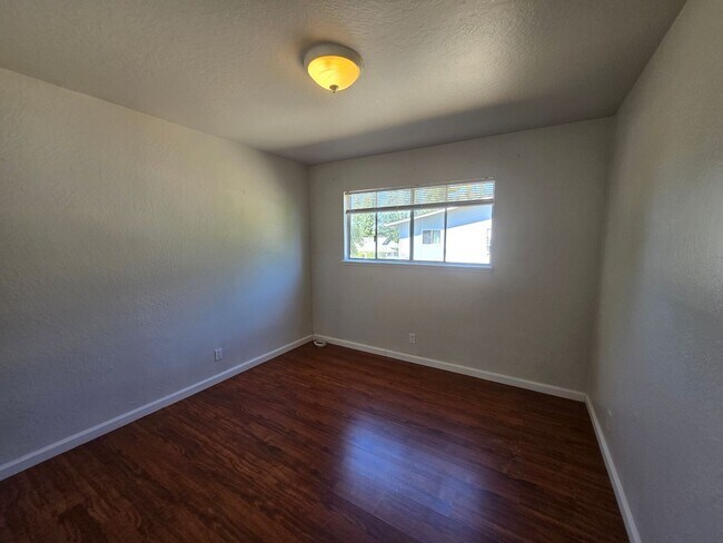 Building Photo - 7905 Leona Way