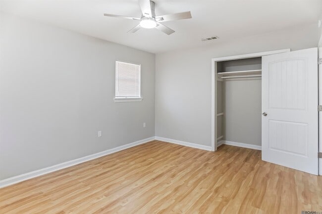 Building Photo - 1455 Marilyn Dr