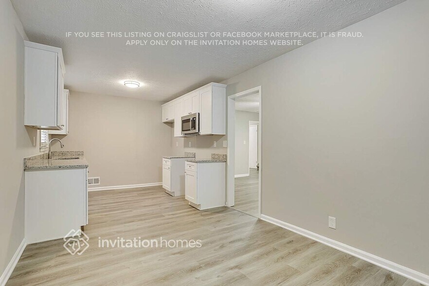 Building Photo - 370 Madeline Cir NW