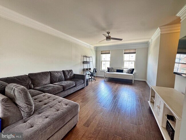 Building Photo - 12116 Grey Squirrel St