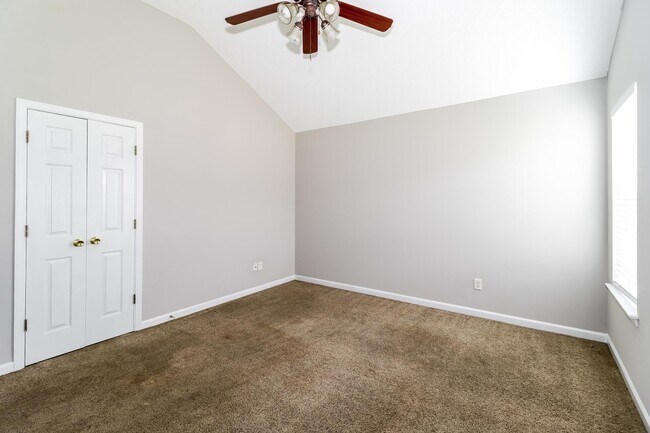 Building Photo - 1052 Cross Wood Ln