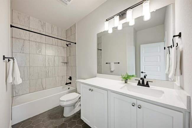 Building Photo - 8417 Thompson Teal Trl