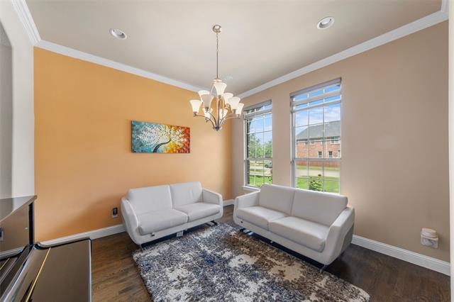 Building Photo - 6571 Detweiller Dr