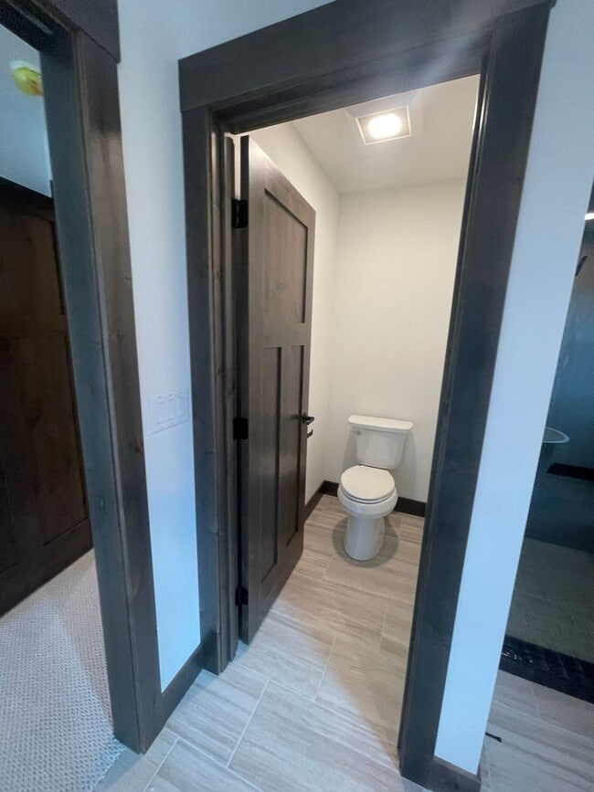 Building Photo - Whitefish Landing Town House