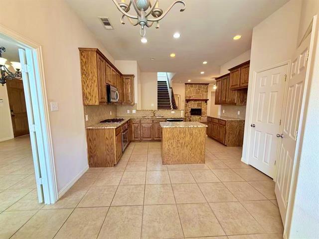 Building Photo - 7105 Handen Dr