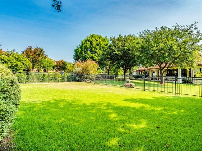 Building Photo - 11725 Shadestone Terrace