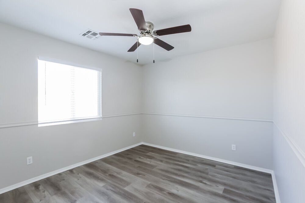 Building Photo - 13042 W Monterey Way