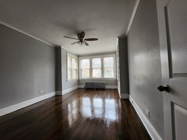 Building Photo - 5903 W Huron St