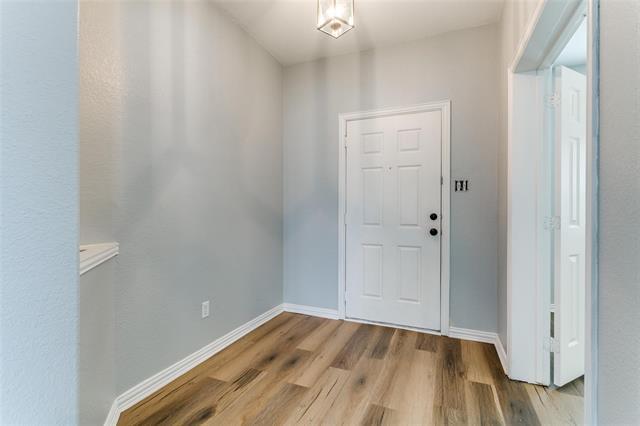 Building Photo - 815 Creekside Dr
