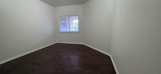 Building Photo - 1001 Llano Trce