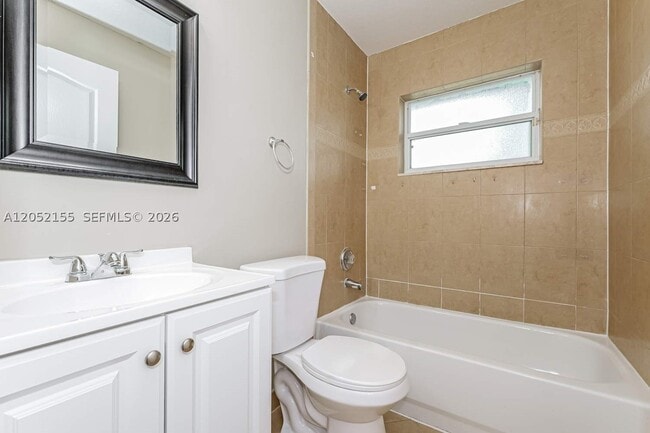 Building Photo - 101 Jacaranda Ct