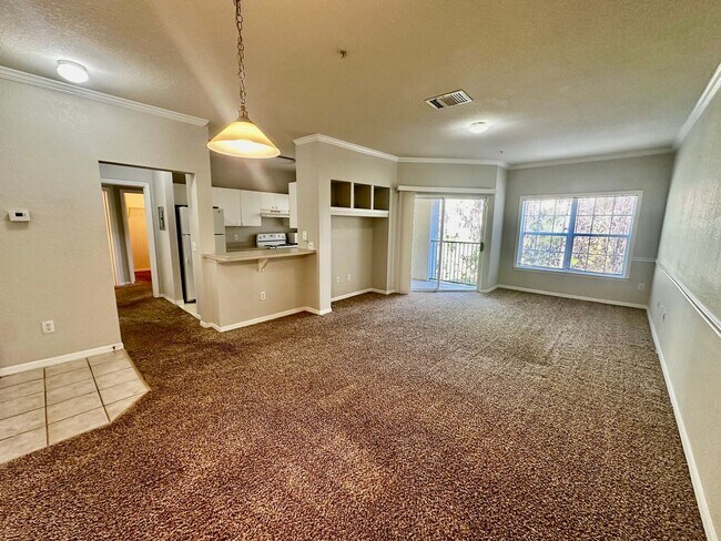 Building Photo - Mosaic 2533