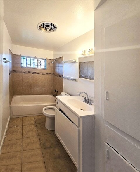 Building Photo - 514 Highfall Dr