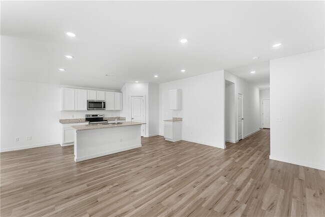 Building Photo - 106 NW Pinwheel St