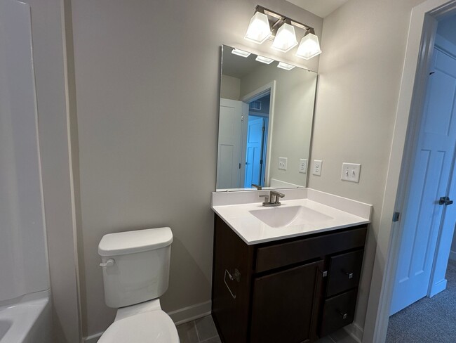 Building Photo - 127 Jameson Pk Dr