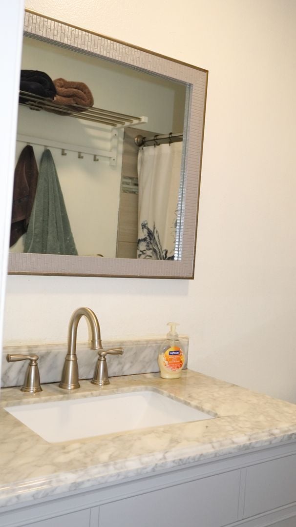 Building Photo - Modern 3 Bedroom 3 Bathroom Townhome in Imperial Beach.