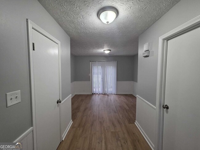 Building Photo - 123 Toby Springs Ln