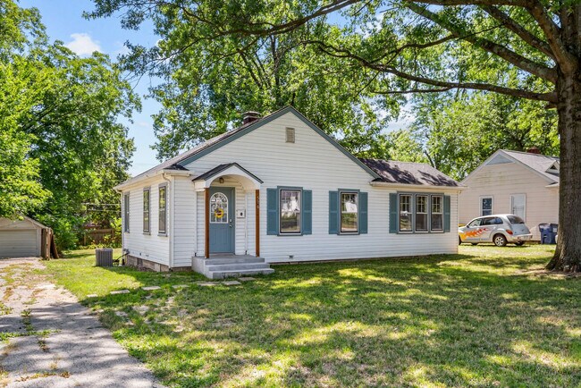 Building Photo - 516 Cherry St