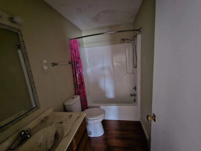 Building Photo - 243 S Durkin Dr
