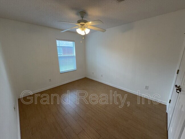 Building Photo - 4857 Makenna Cir