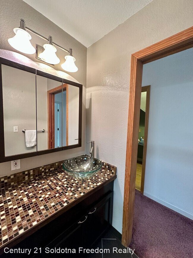 Building Photo - 4 br, 2.5 bath House - 1500 Barabara Drive