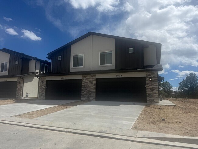 Building Photo - New Construction Townhome in University Park
