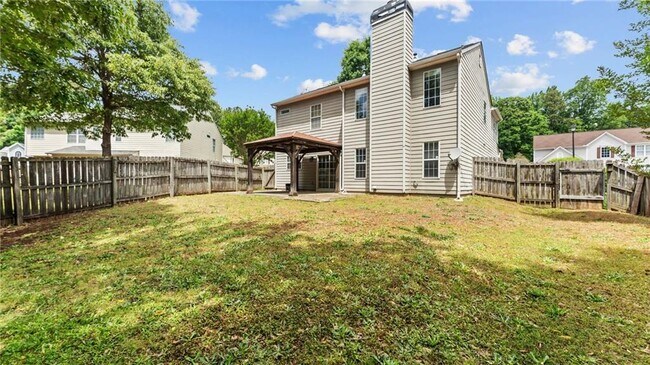 Building Photo - 450 Manor Glen Dr