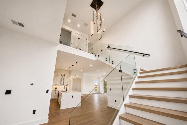 Building Photo - 156 Caladium Ave