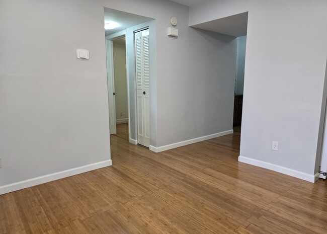 Building Photo - 2461 SW 82nd Ave