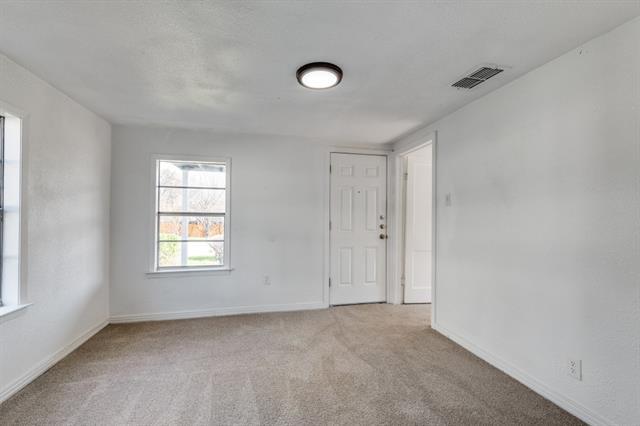 Building Photo - 5529 Diaz Ave