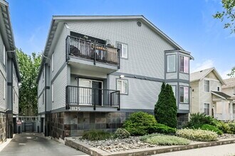 Building Photo - **Updated 2-Bedroom Condo with Secure Parking**