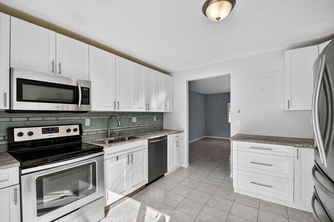 Building Photo - 216 Ocean Breeze