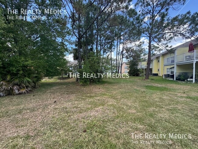 Building Photo - 2036 Royal Bay Blvd