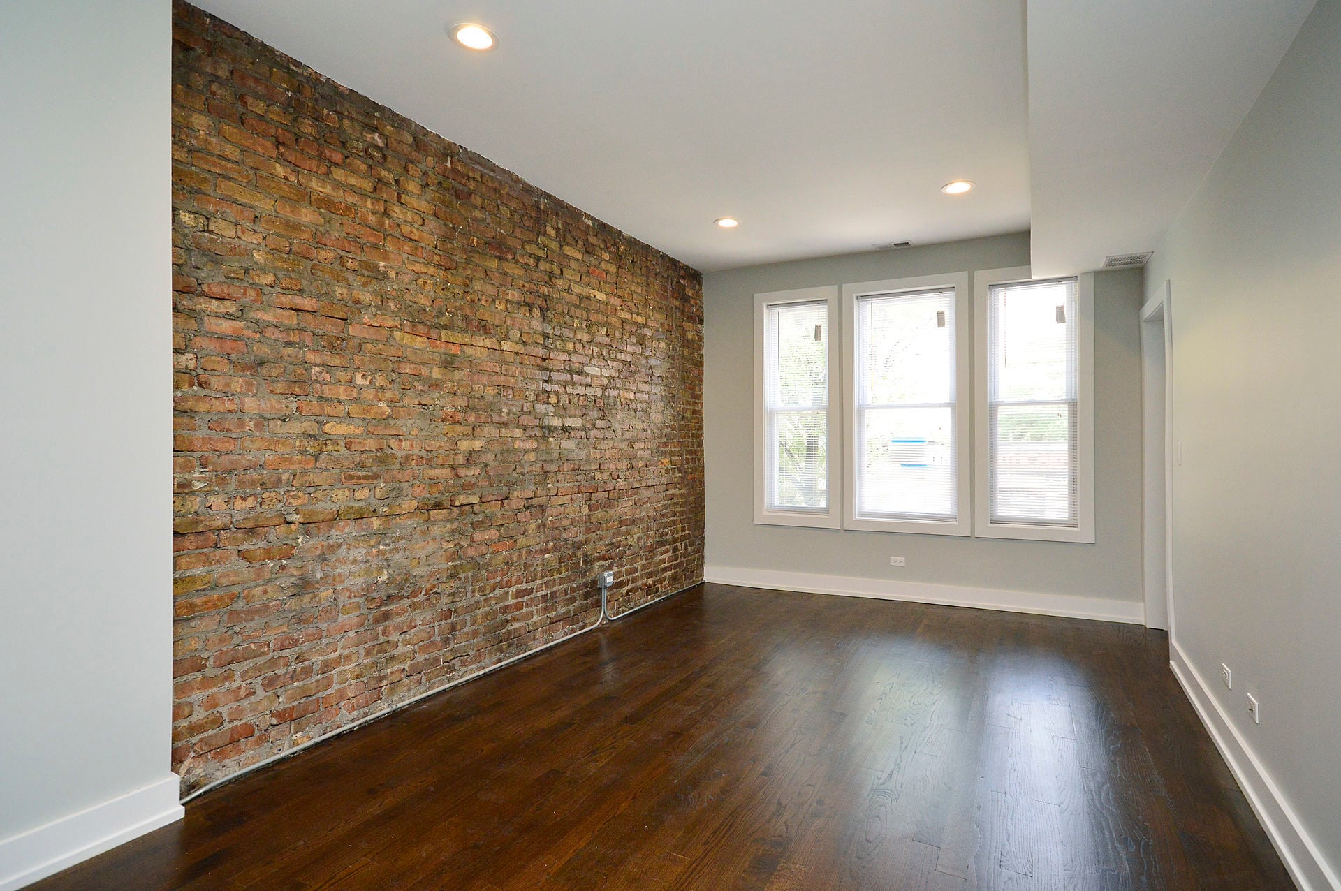 Building Photo - 2721 W Division St