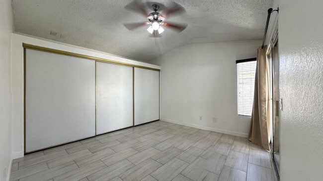 Building Photo - Charming 2 Bedroom 2 Bath home in Perris!