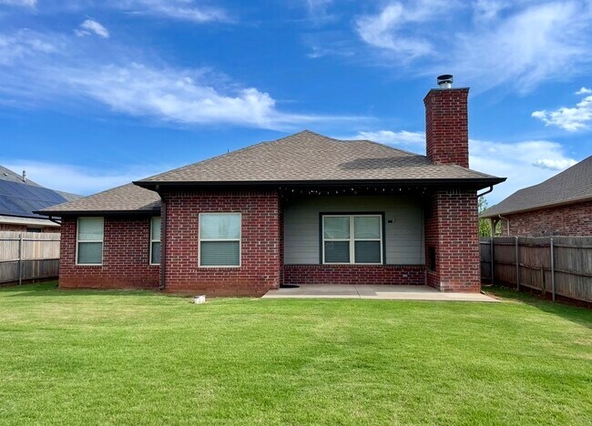 Building Photo - 8109 NW 160th Terrace
