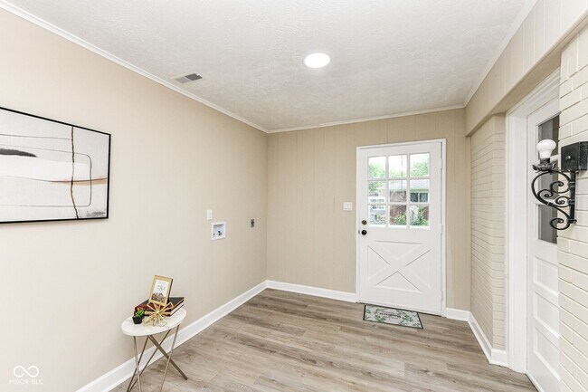 Building Photo - 651 Fabyan Rd