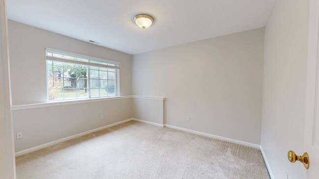 Building Photo - 3073 Promenade Cir