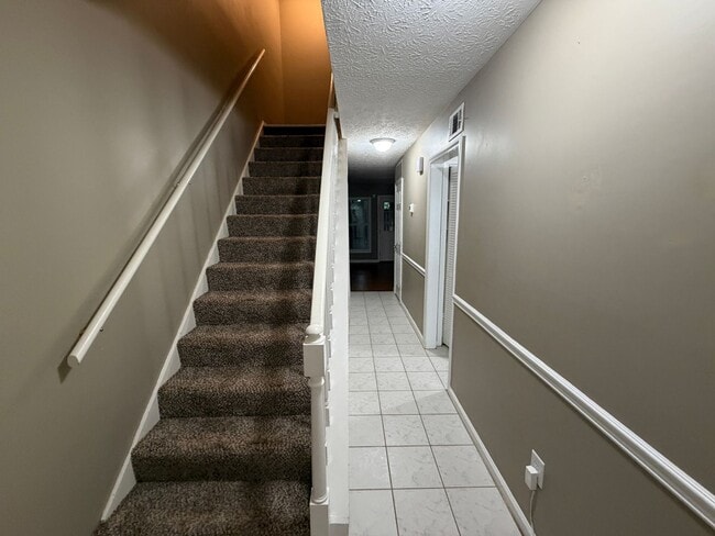Building Photo - 103 Wenwood Cir