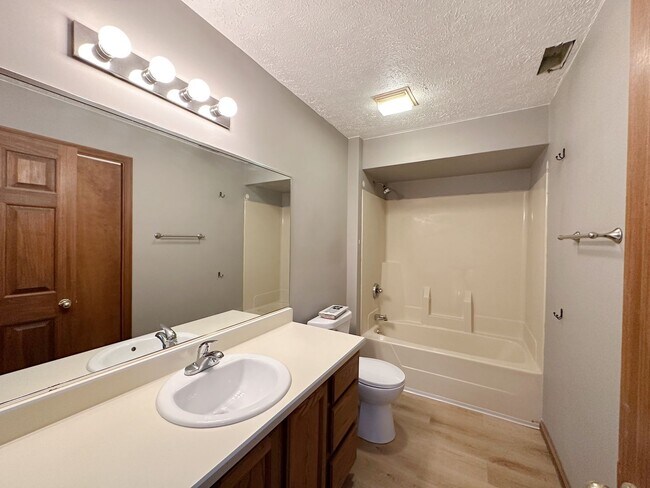 Building Photo - AVAILABLE NOW! Updated 3 Bed/2.5 Bath, 2 Car Garage - Close to Purdue & West Laf. Schools