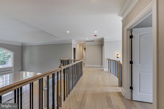 Building Photo - 3104 Sleepy Hollow Rd