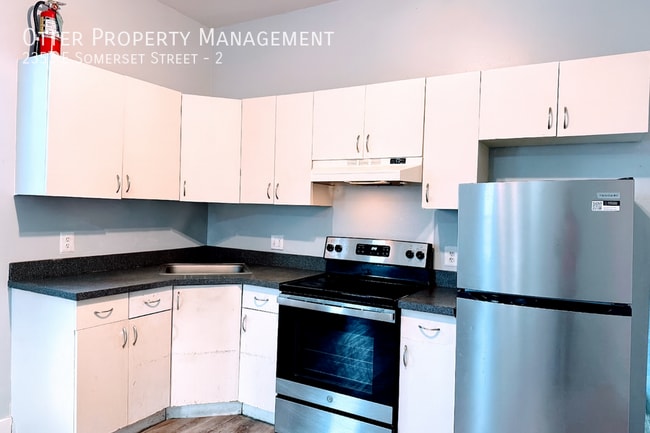 Building Photo - 2353 E Somerset St